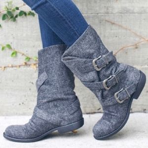 Slouchy gray boots with buckles
